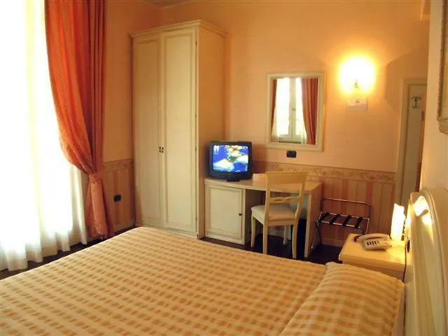 Hotel Gardenia&Villa Charme Bardolino 3*,
