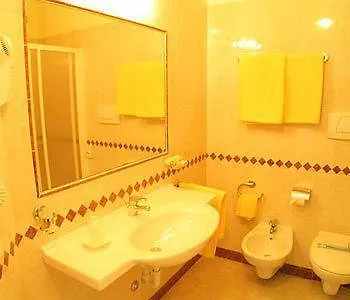 Hotel Gardenia & Villa Charme Adults Friendly 4Star Service Bardolino
