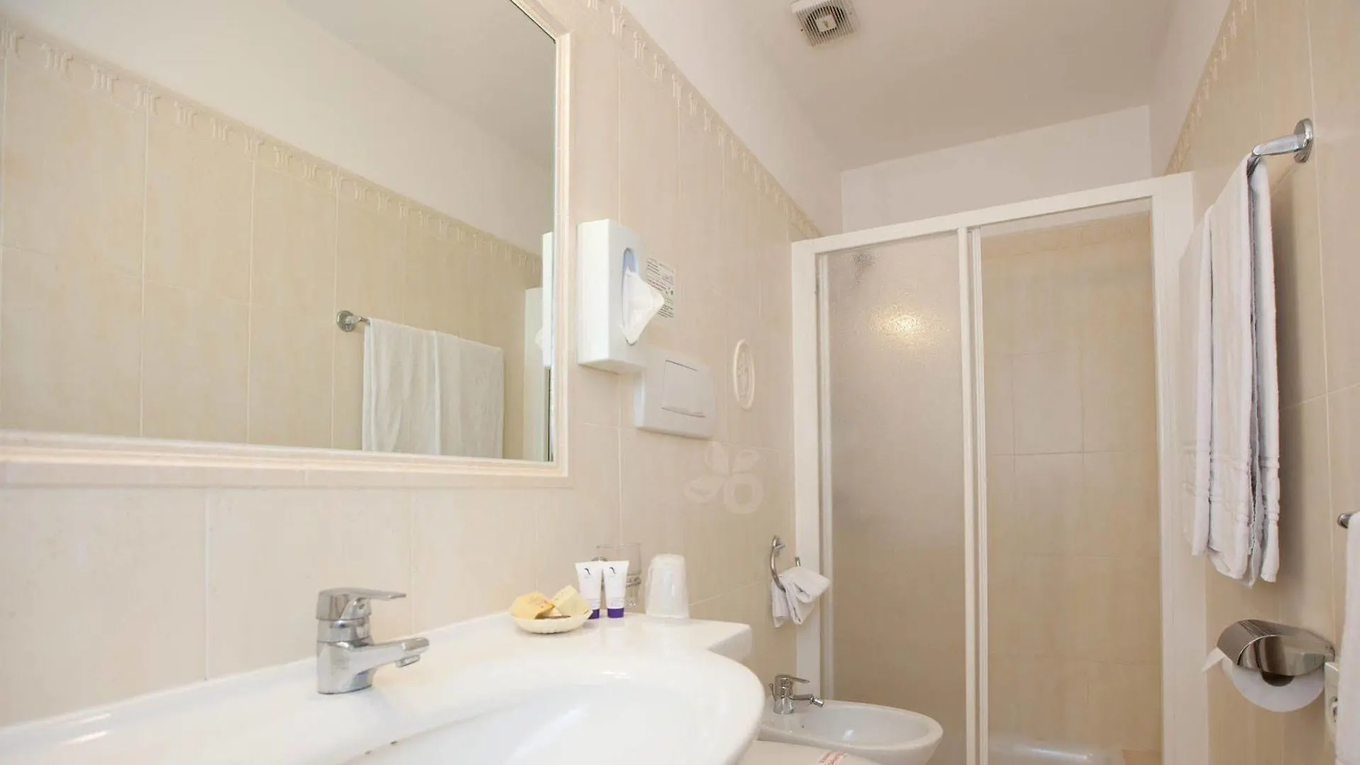 Hotel Gardenia & Villa Charme Adults Friendly 4Star Service バルドリーノ