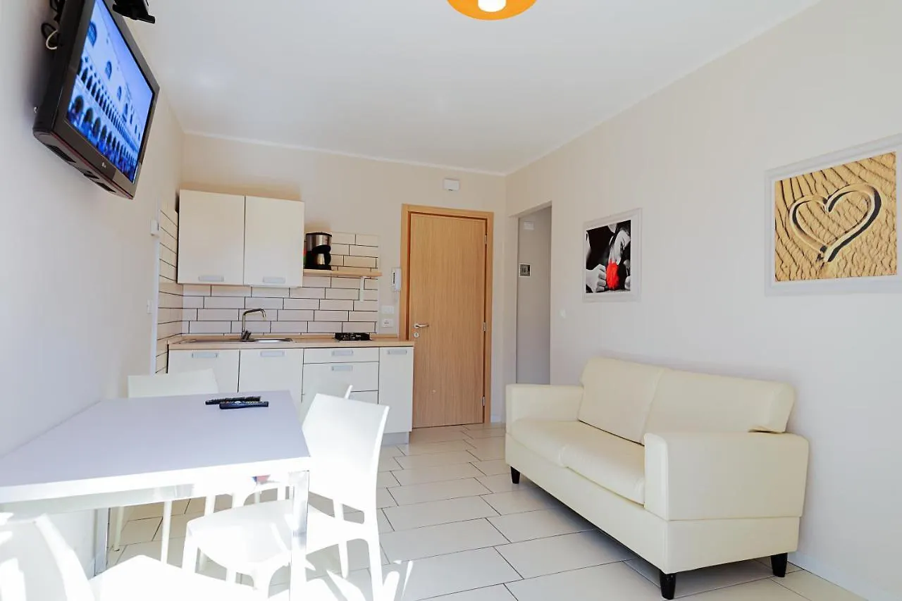 Hotel Gardenia & Villa Charme Adults Friendly 4Star Service バルドリーノ